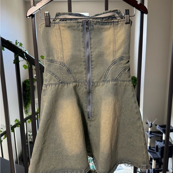 Pretty Little Thing Denim Dress US 6 - Picture 4 of 5